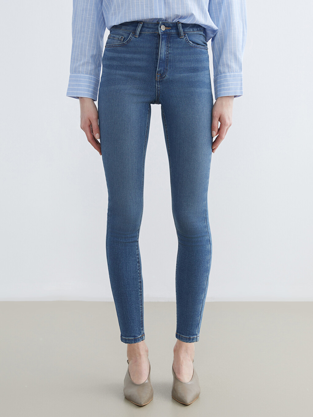 Super Skinny Fit Women's Jeans-1