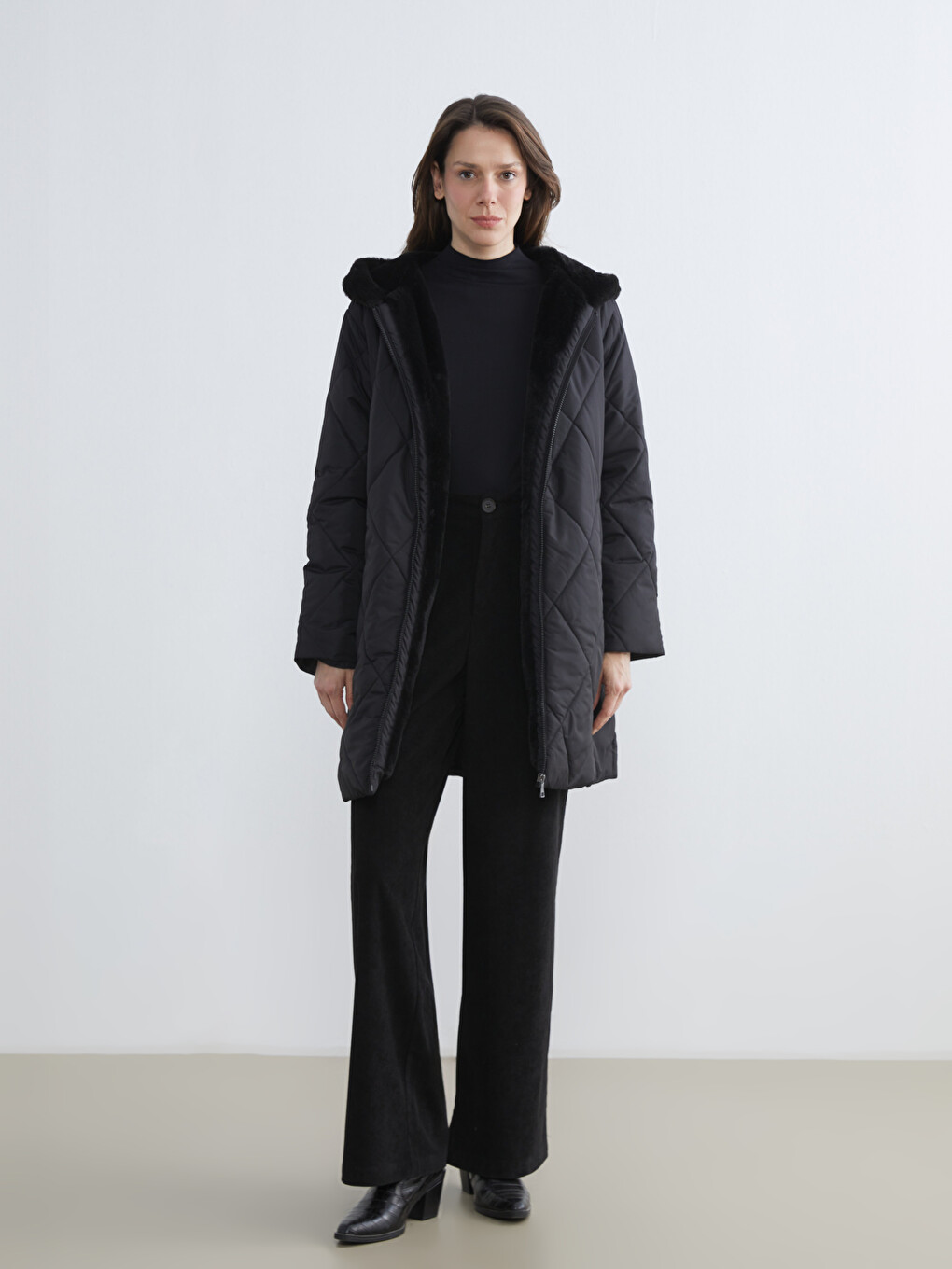 Hooded Women's Puffer Coat-2