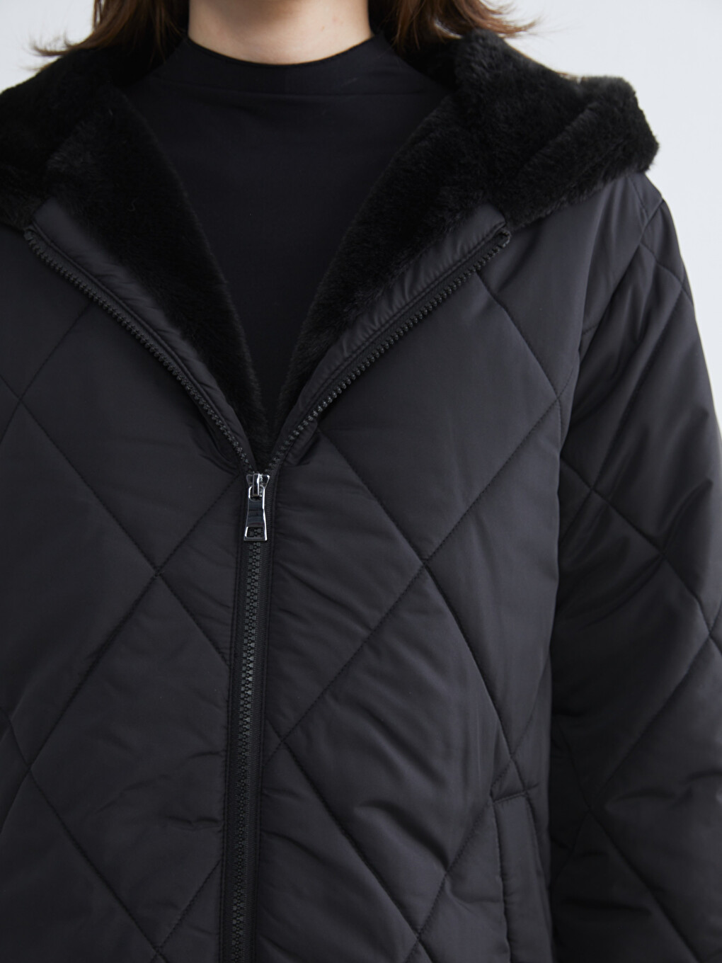Hooded Women's Puffer Coat-3
