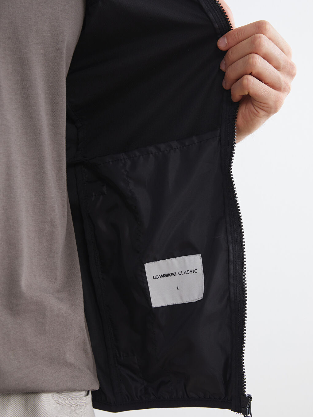 Siyah Standart Kalıp Kapüşonlu Erkek Yağmurluk-3