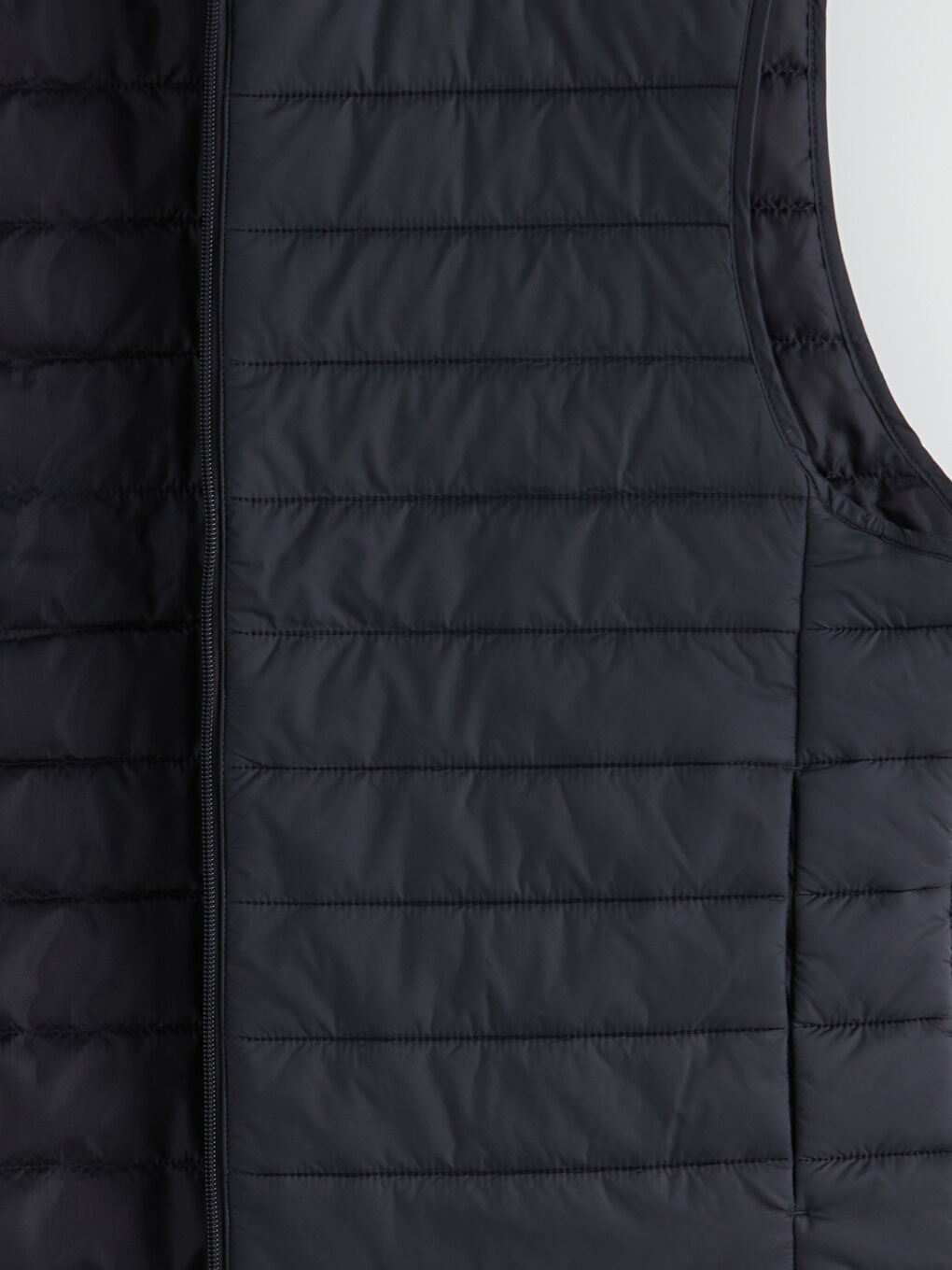 Slim Fit Funnel Neck Men's Puffer Gilet-7