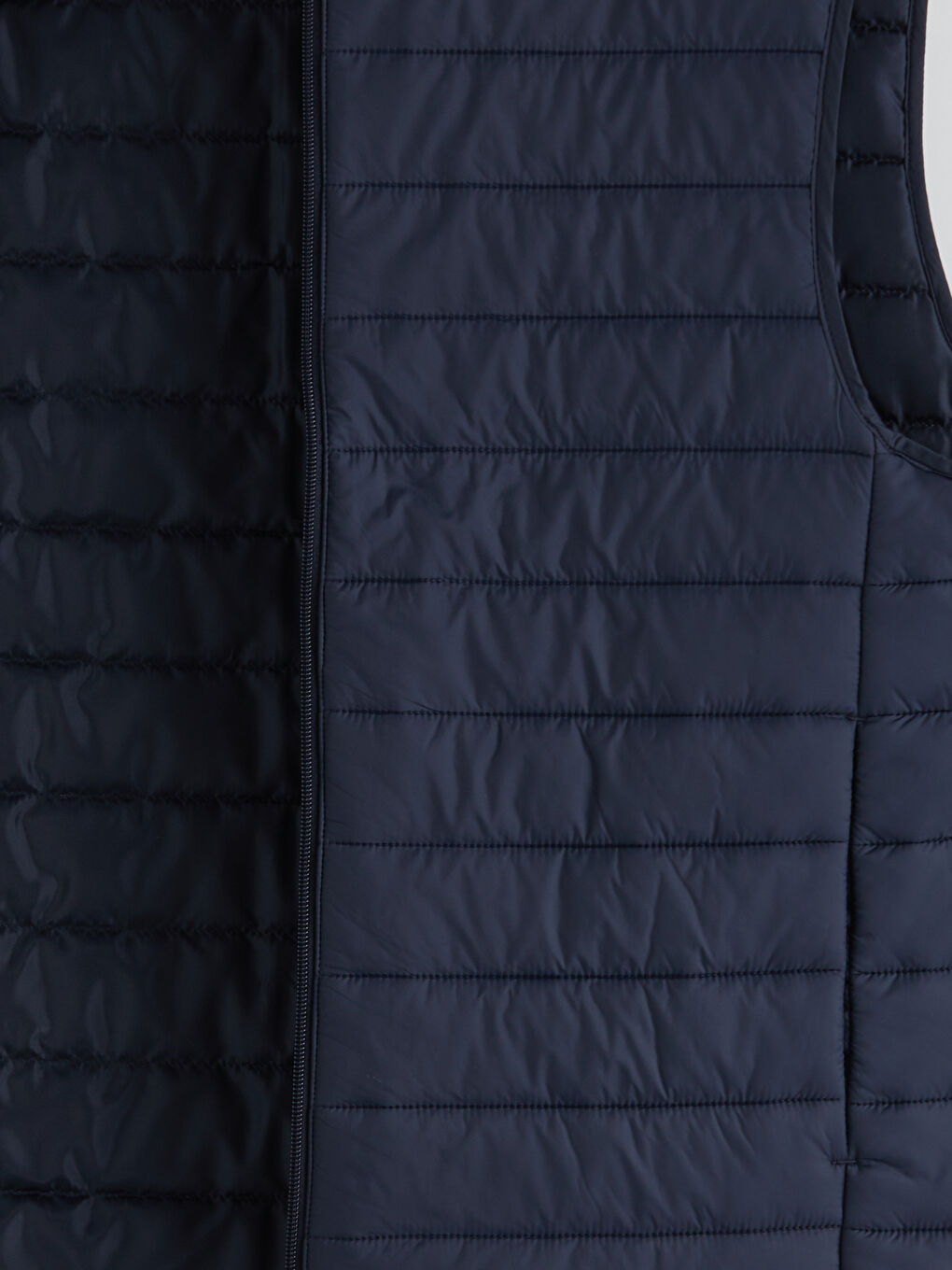 Slim Fit Funnel Neck Men's Puffer Gilet-8