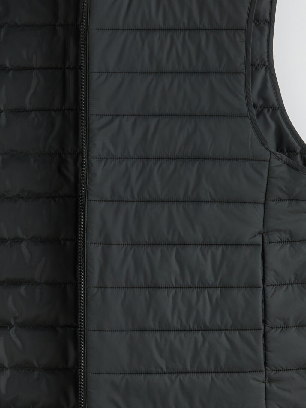 Slim Fit Funnel Neck Men's Puffer Gilet-7