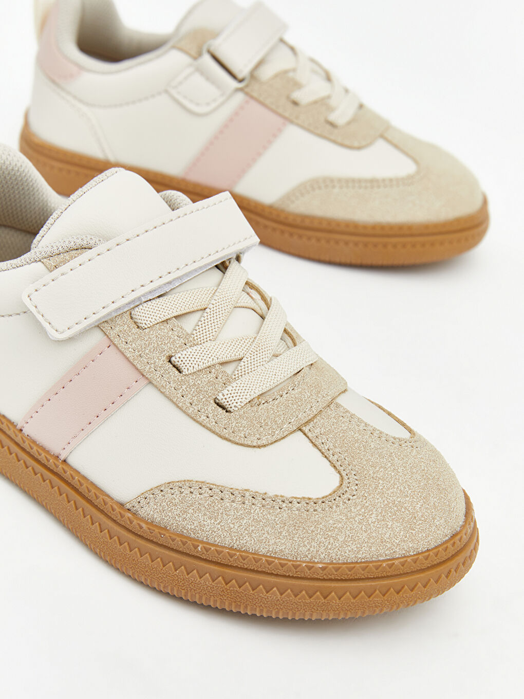 Bej Bağcık ve Cırt Cırtlı Kız Çocuk Spor Ayakkabı-2