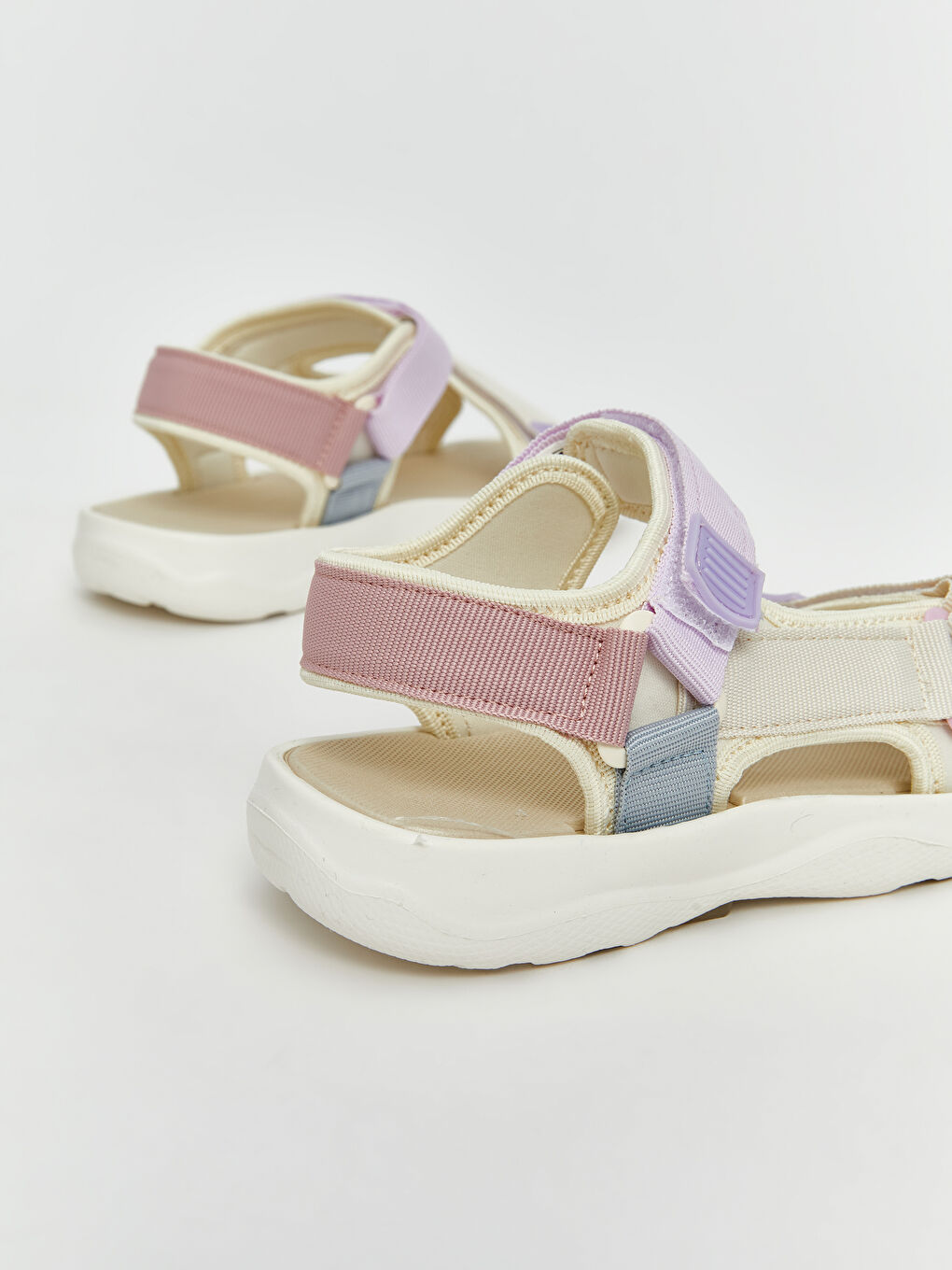 Bej Baskılı Cırt Cırtlı Kız Çocuk Sandalet-4