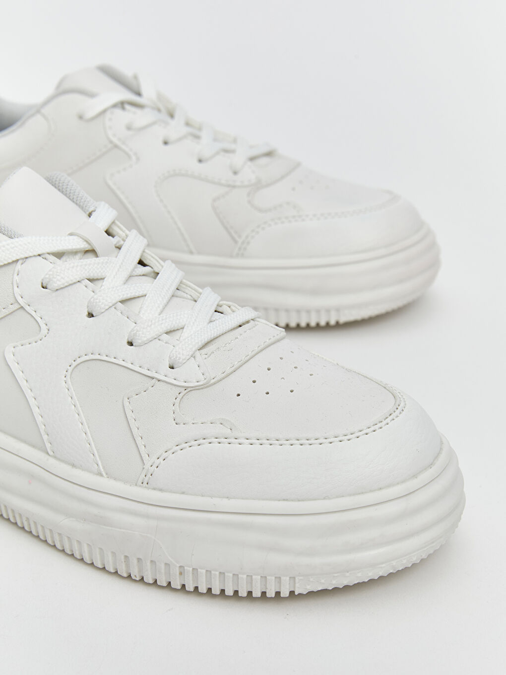 Beyaz Deri Görünümlü Kadın Spor Ayakkabı-2