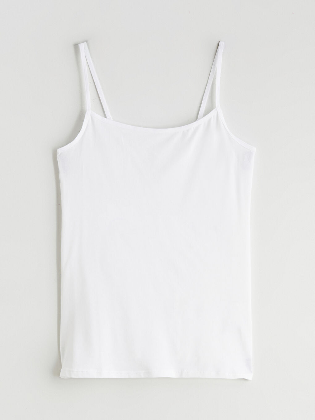 Beyaz U Yaka Askılı Kadın Atlet-4