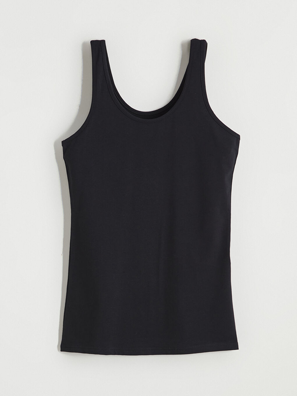 Siyah U Yaka Kadın Atlet-4