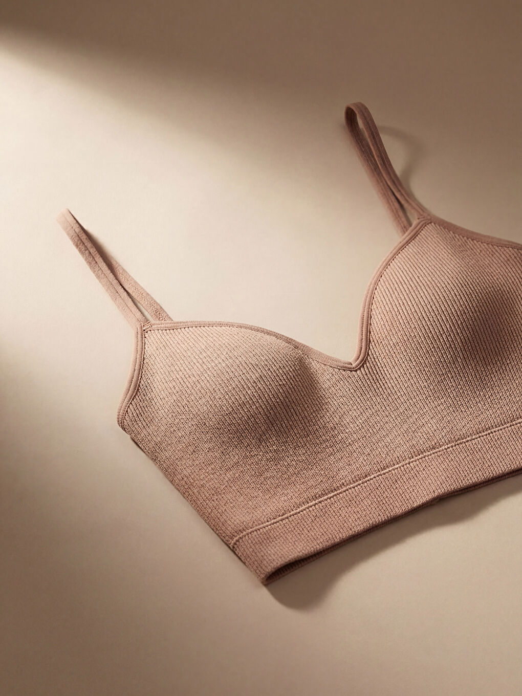 Bej Balensiz Dolgusuz Düz Tişört Sütyen