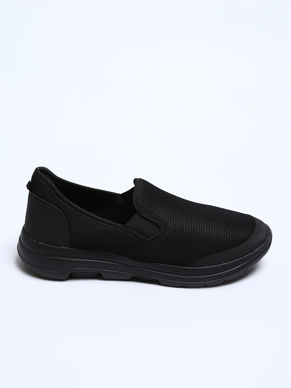 حذاء رياضي موديل شراب للرجال-1