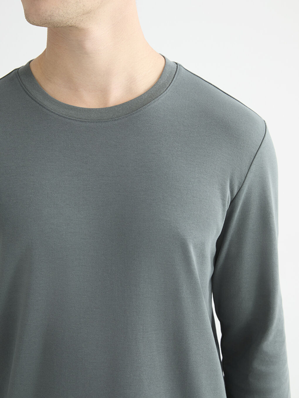 Мужская футболка с длинным рукавом и круглым вырезом-2
