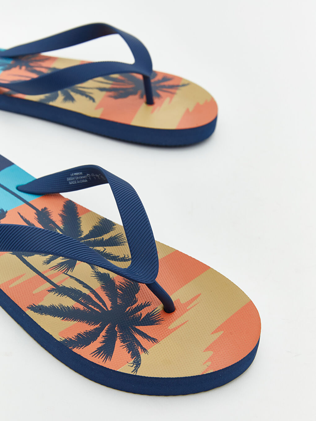Printed Men's Flip Flops-4