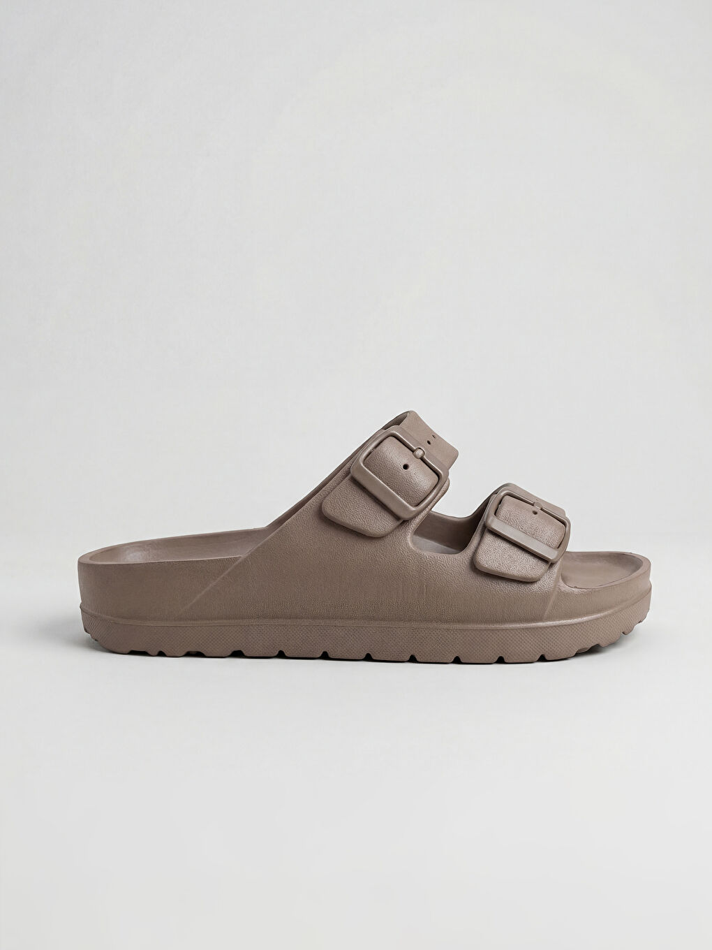 Woman BROWN Sliders-1