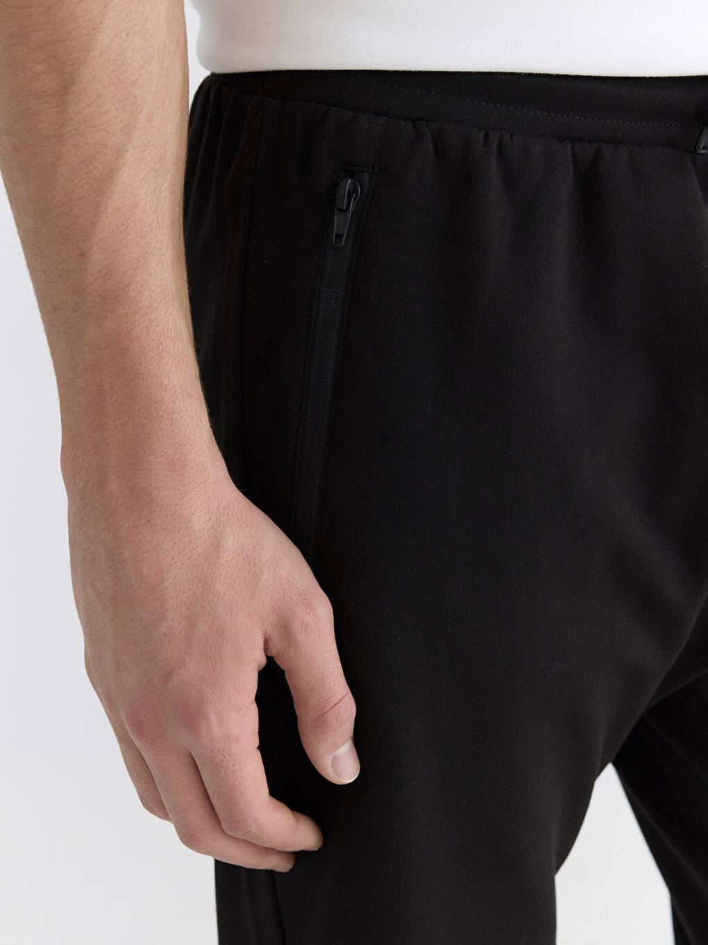 Siyah Standart Kalıp Erkek Eşofman Altı-2