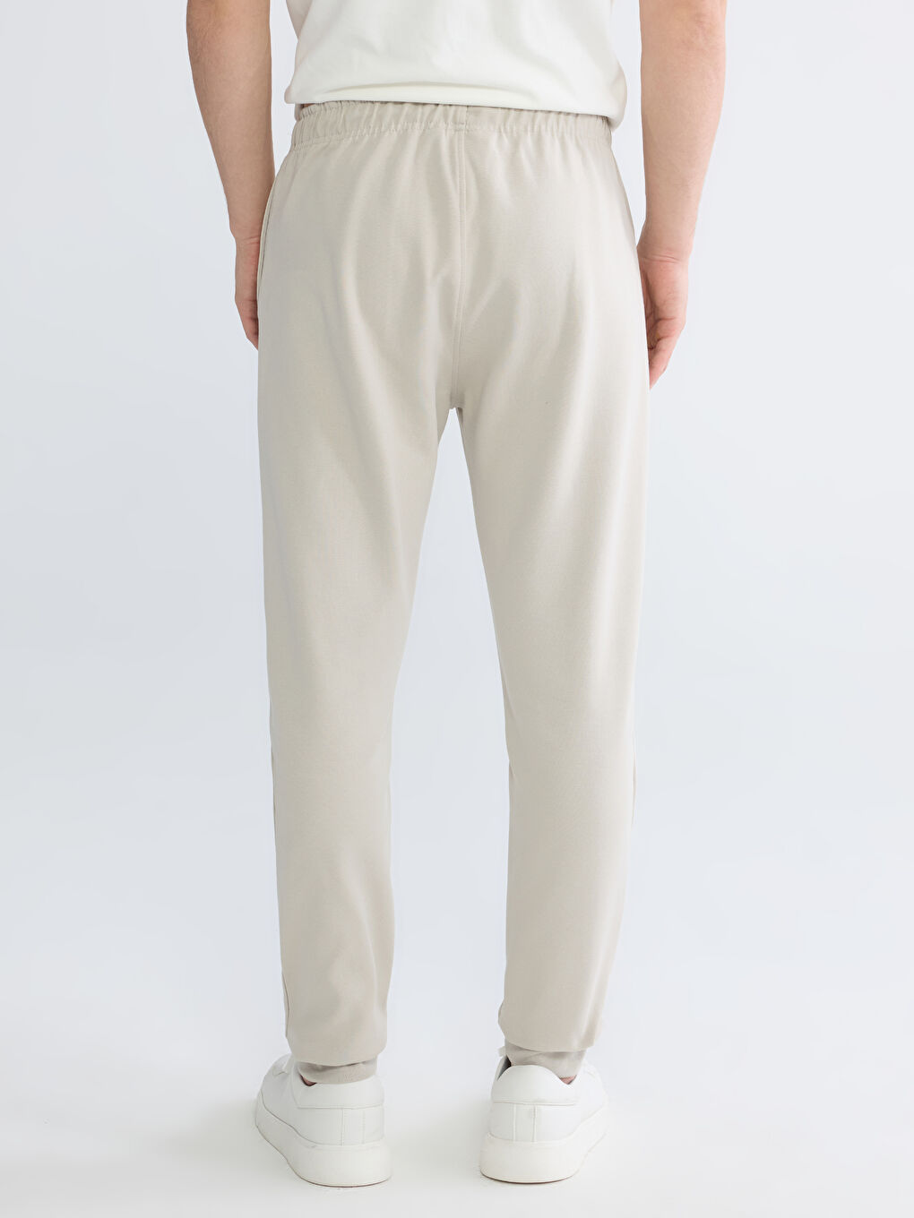 Man BEIGE Jogger Sweatpants-3
