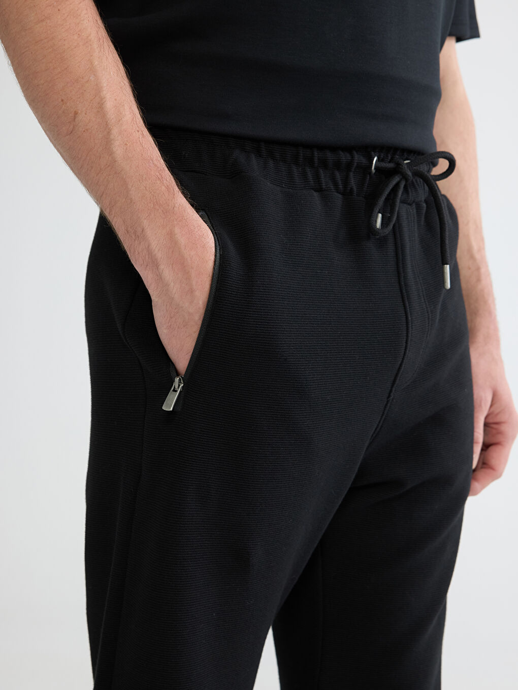 Siyah Standart Kalıp Erkek Eşofman Altı-4