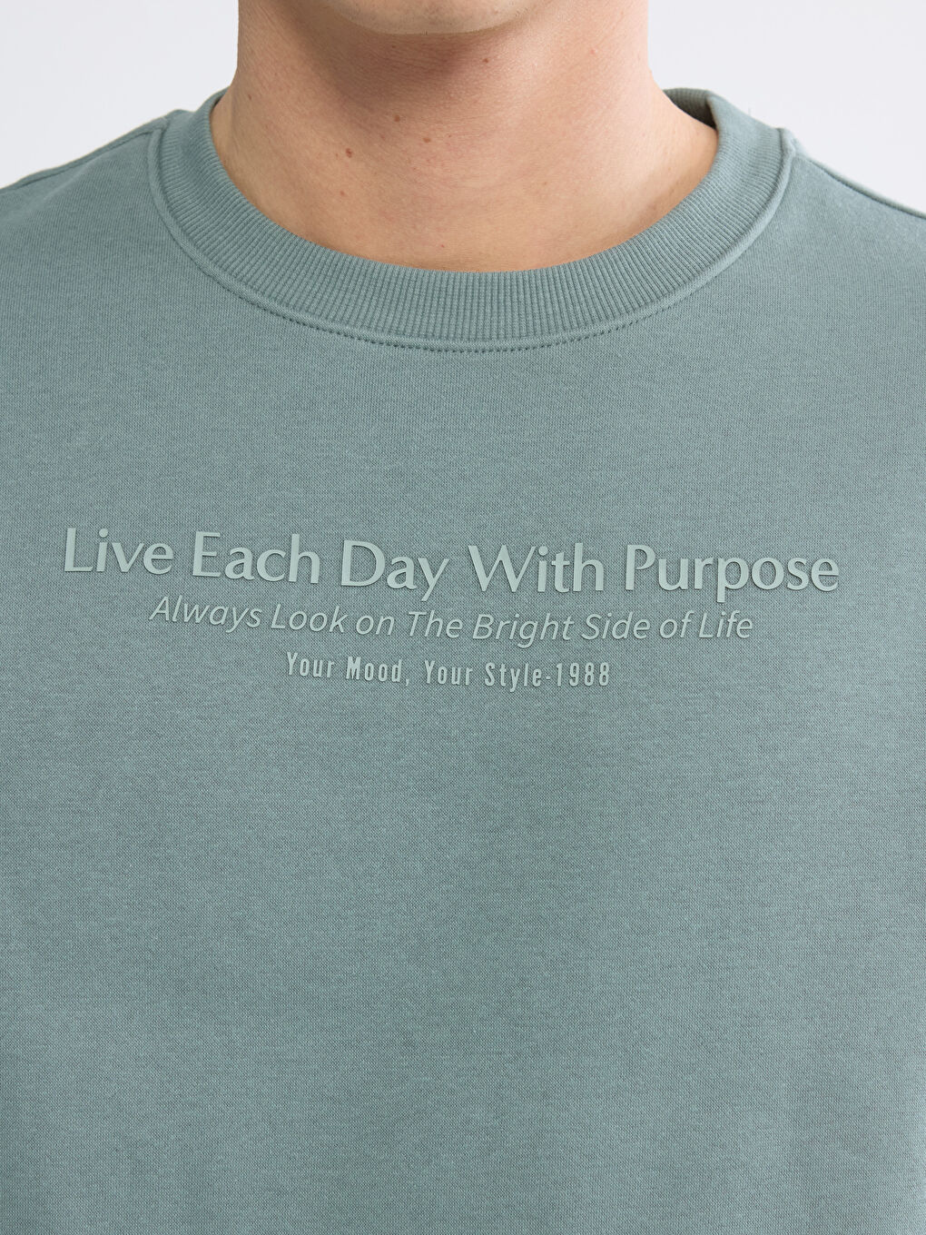 قميص رياضي اخضر رجال-2