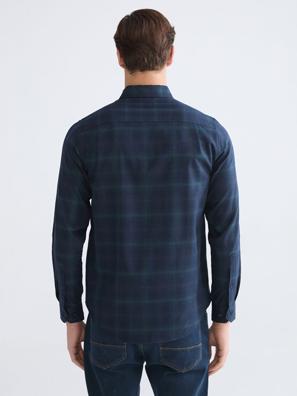 მამაკაცები მწვანე პერანგი-3