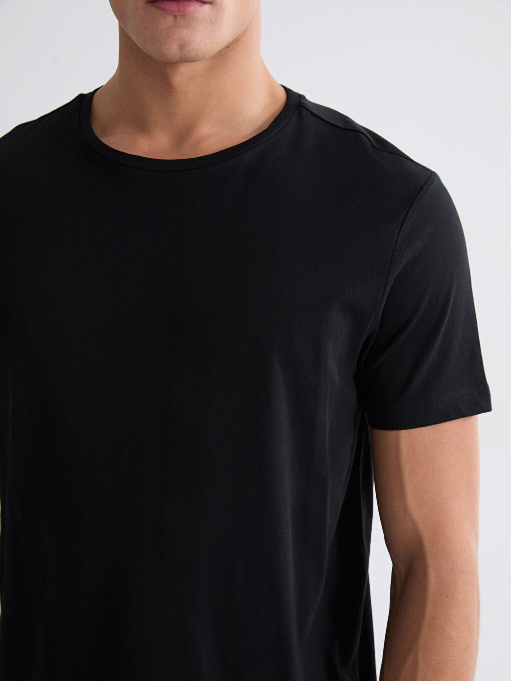 Футболка из джерси с круглым вырезом для мужчин-6