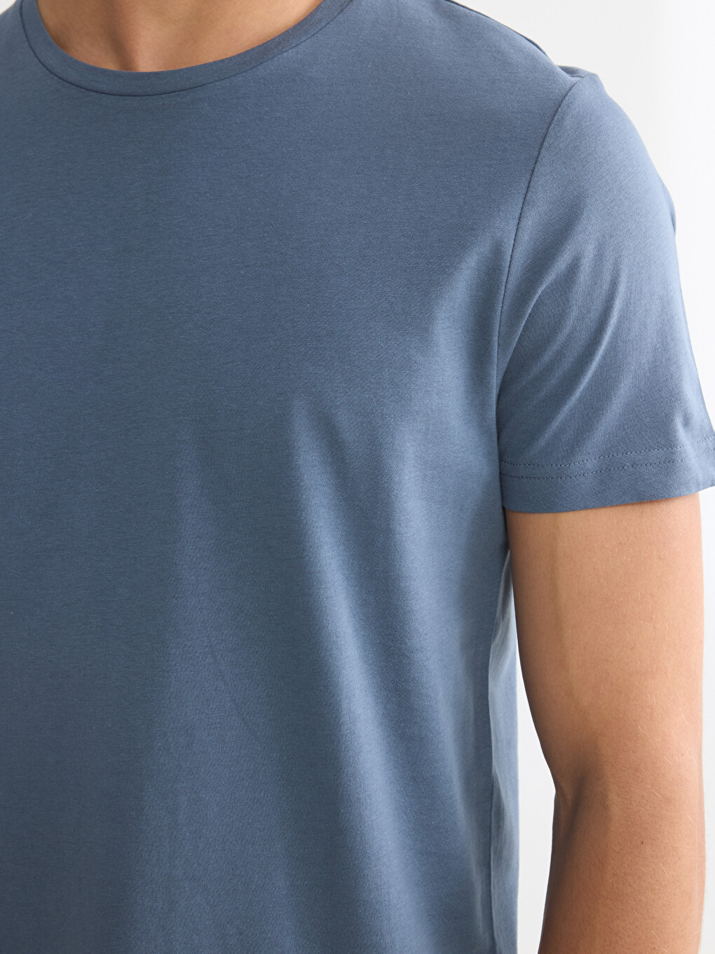 Slim Fit Crew Neck Short Sleeve Jersey Men's T-shirt-2