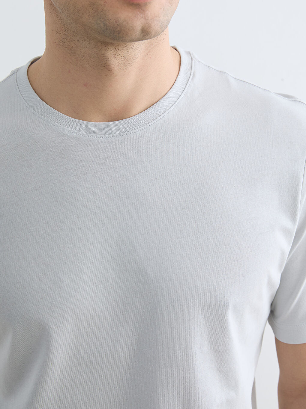 Gri Bisiklet Yaka Penye Erkek Tişört-3