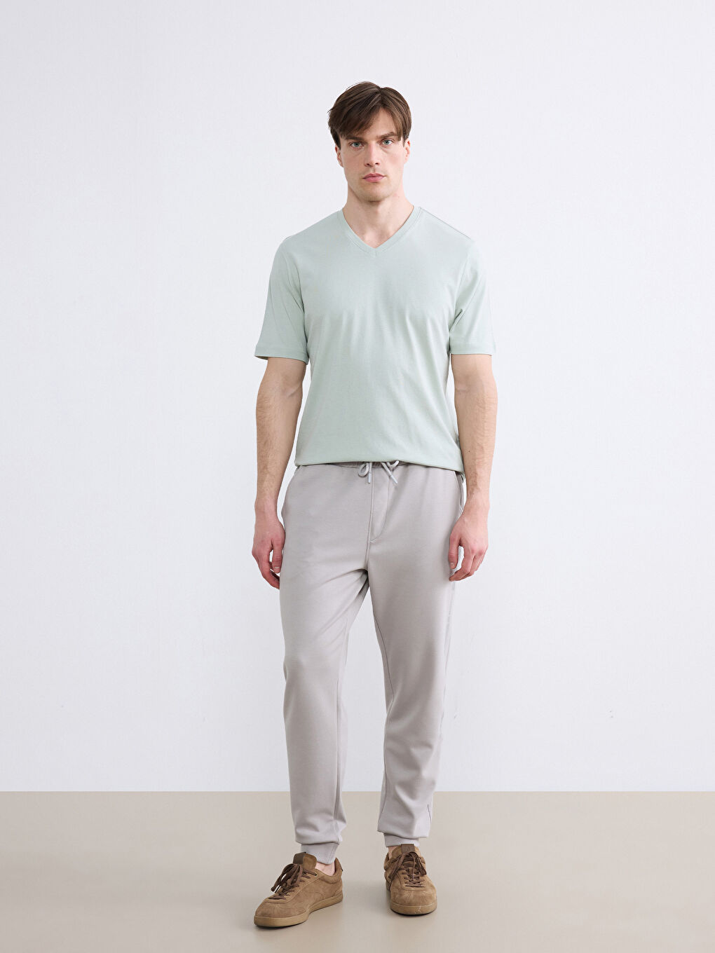 Yeşil V Yaka Penye Erkek Tişört-1