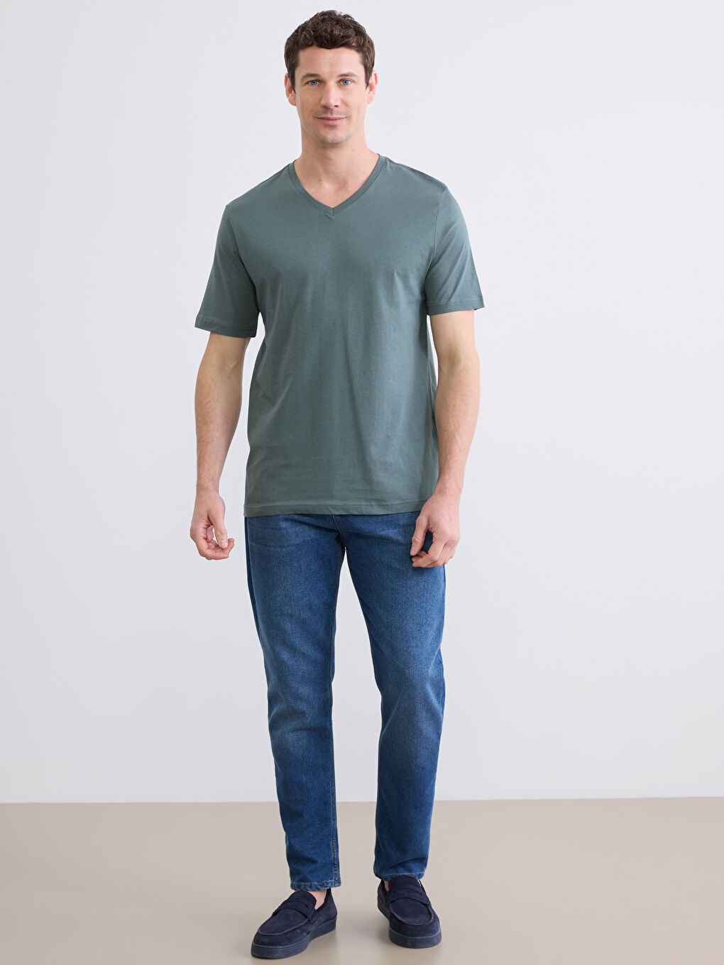 Yeşil V Yaka Penye Erkek Tişört-2