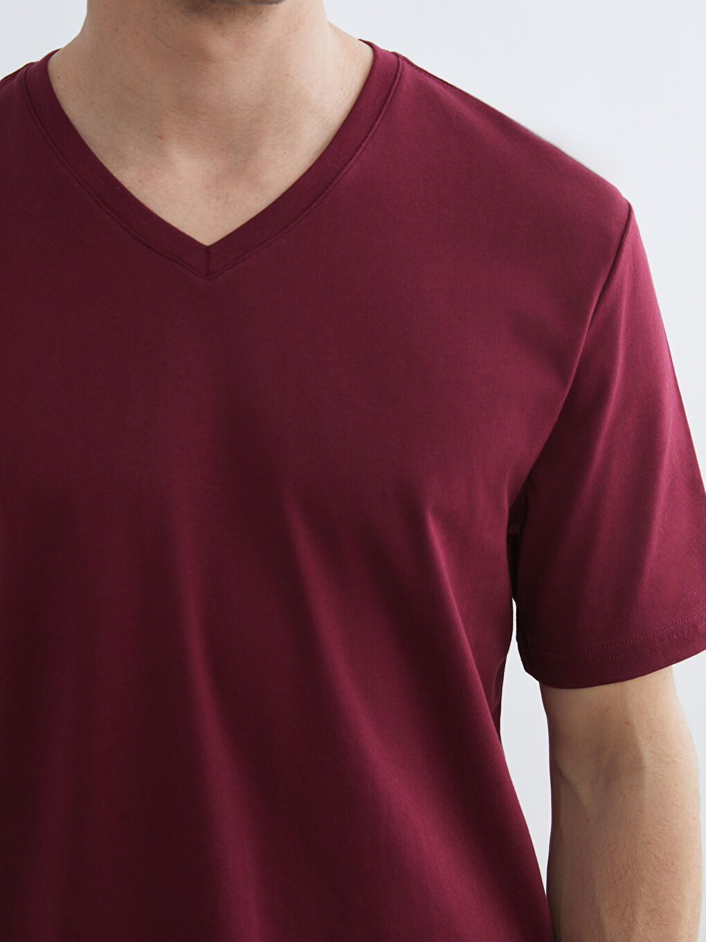 Bordo V Yaka Penye Erkek Tişört-2
