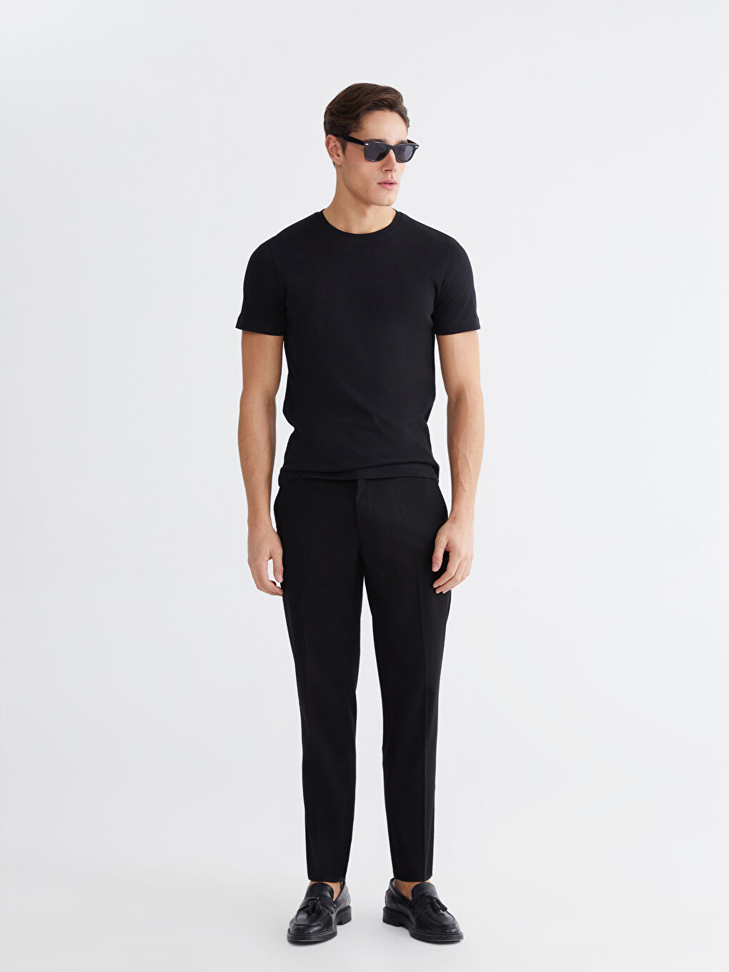 Siyah Bisiklet Yaka Penye Erkek Tişört-1