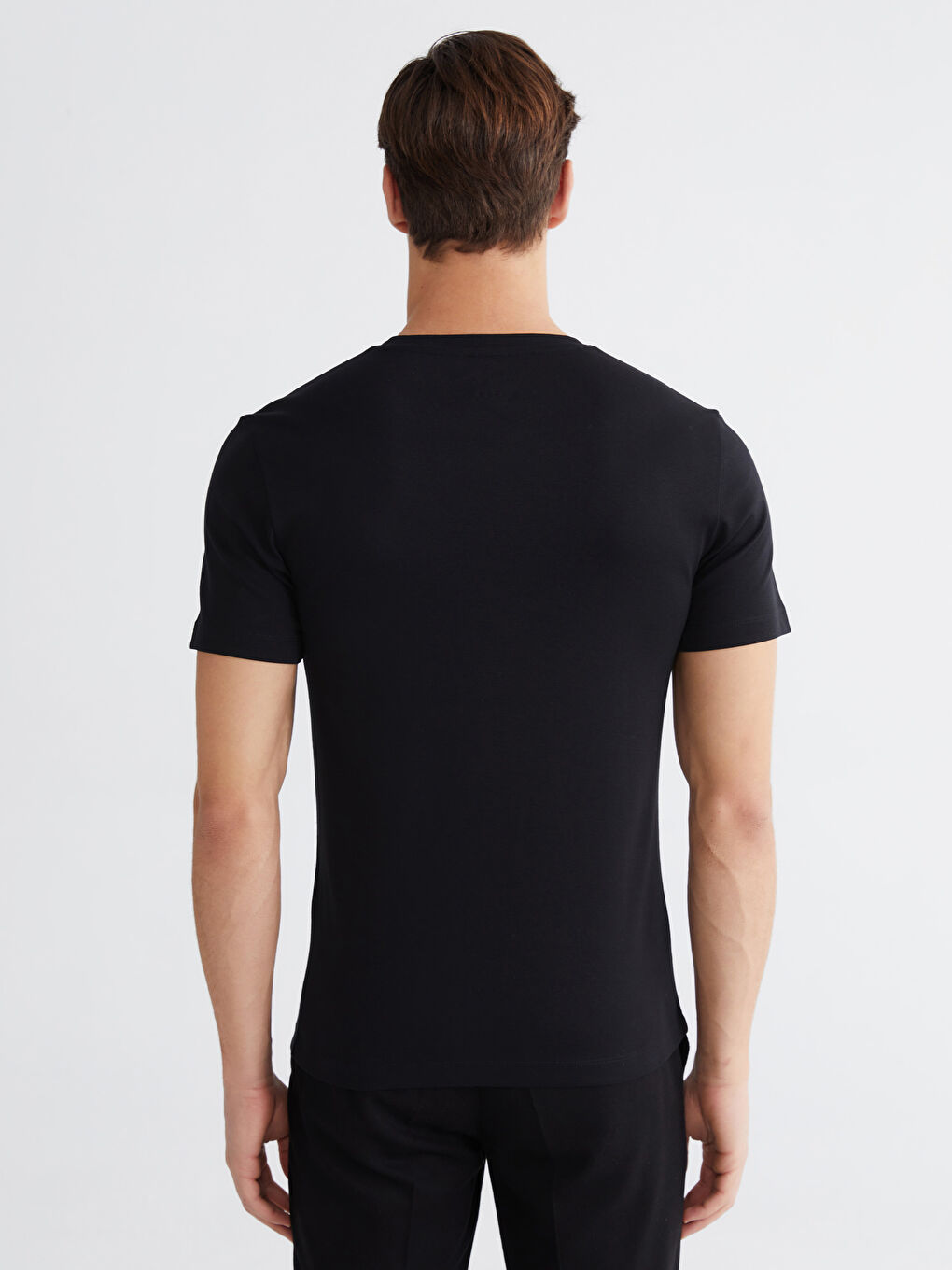 Siyah Bisiklet Yaka Penye Erkek Tişört-3