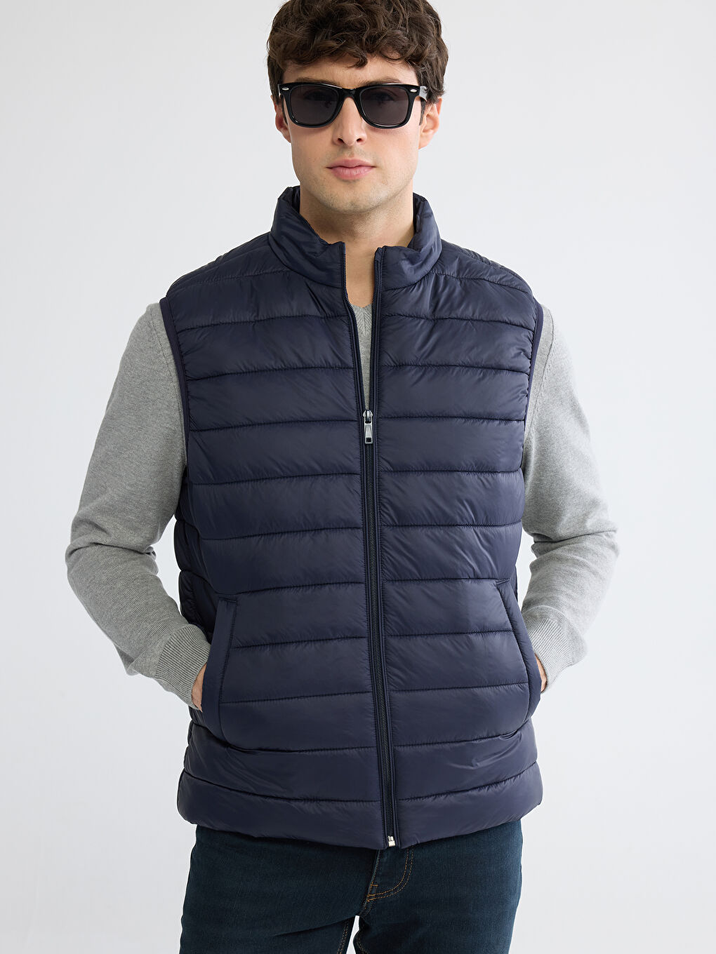 Lacivert Standart Kalıp Dik Yaka Erkek Şişme Yelek-1