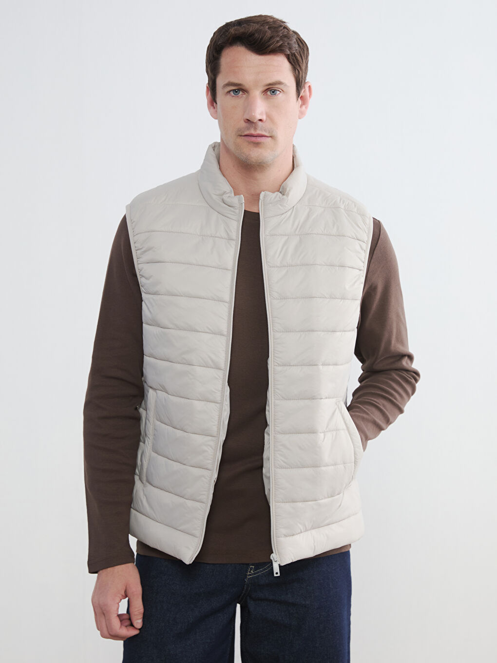 Bej Standart Kalıp Dik Yaka Erkek Şişme Yelek