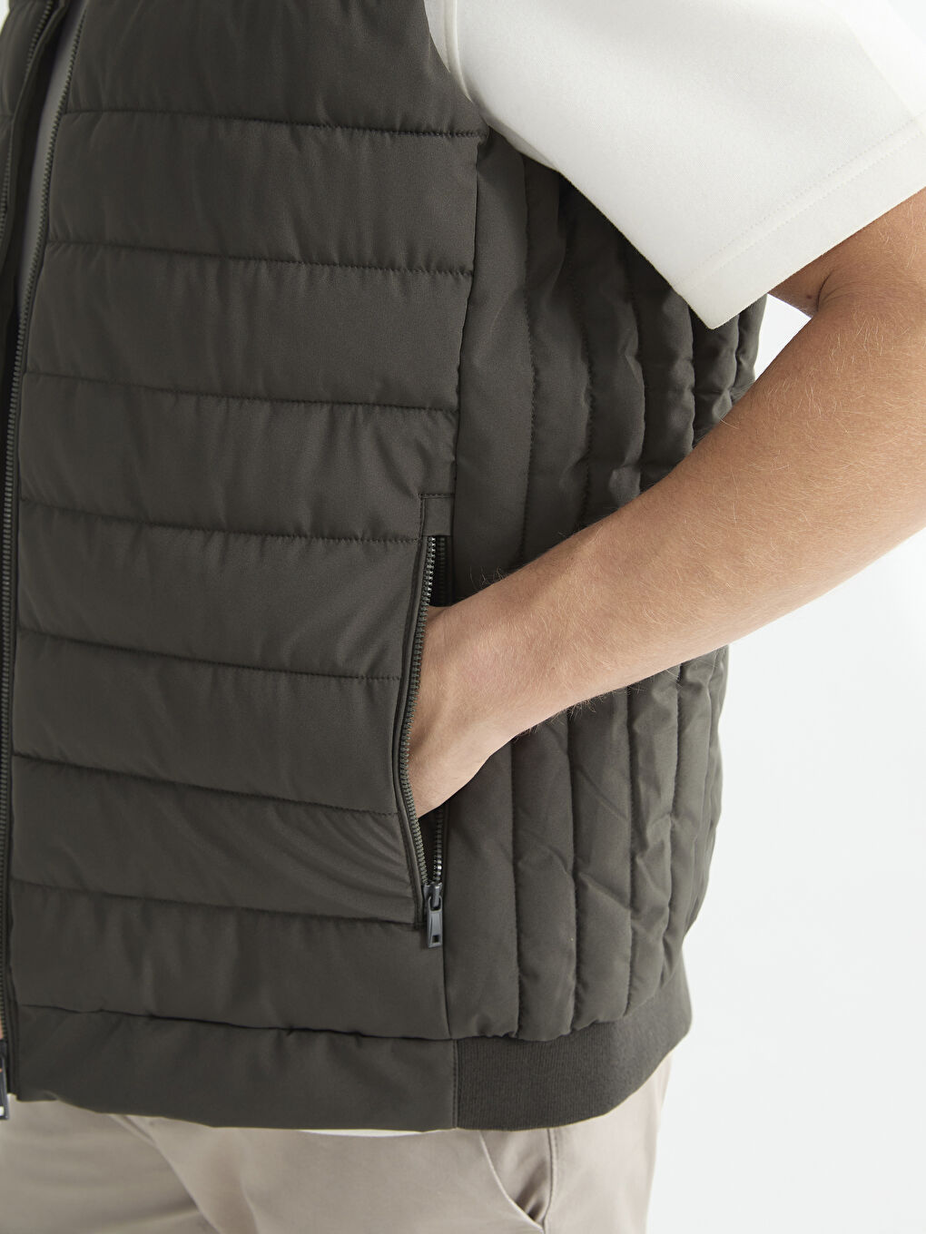 Haki Standart Kalıp Dik Yaka Erkek Şişme Yelek-4