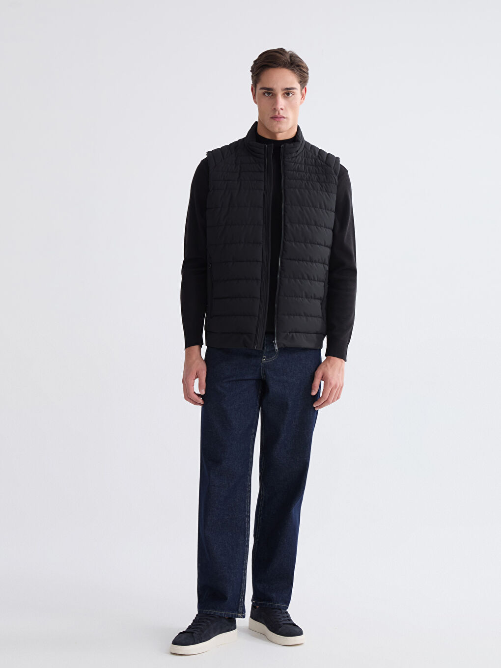 Стандартный дутый жилет с высоким воротником-1
