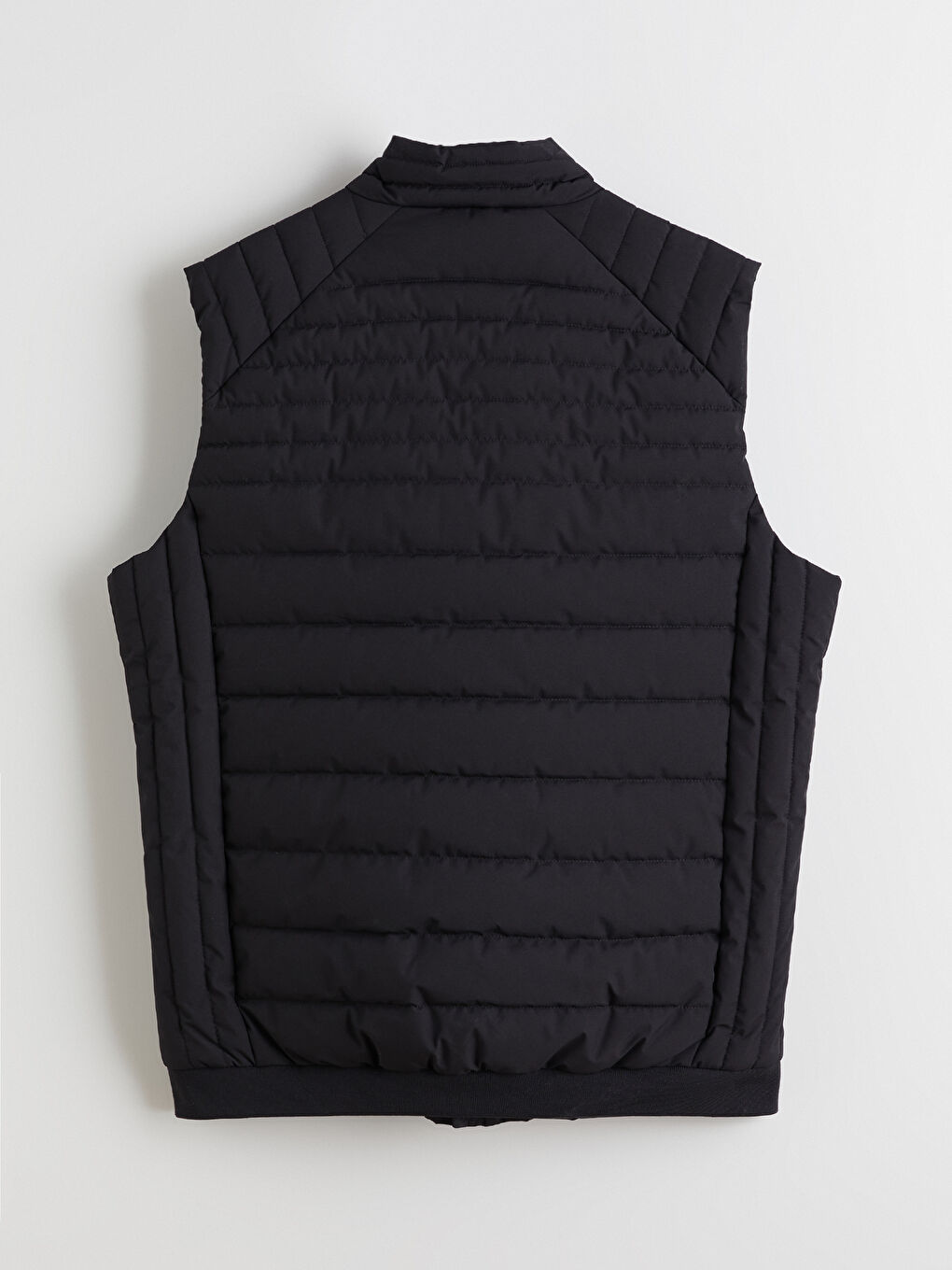 Стандартный дутый жилет с высоким воротником-7
