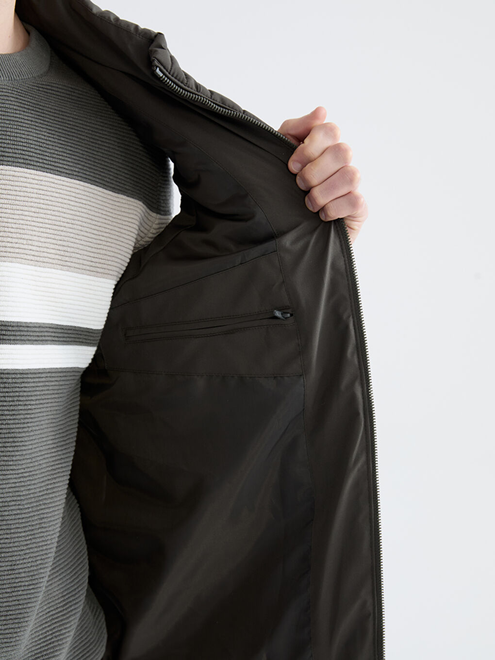 Standard Fit Funnel Neck Men's Puffer Gilet-6