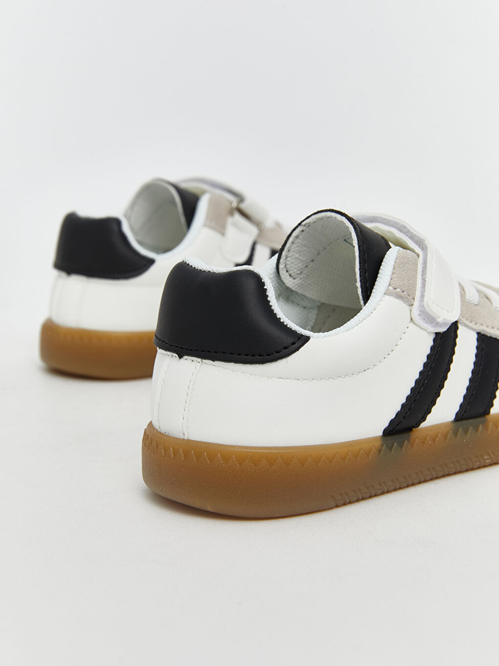 LCW Kids أحذية رياضية للأولاد برباط وشريط فيلكرو -S60443Z1-Q6K