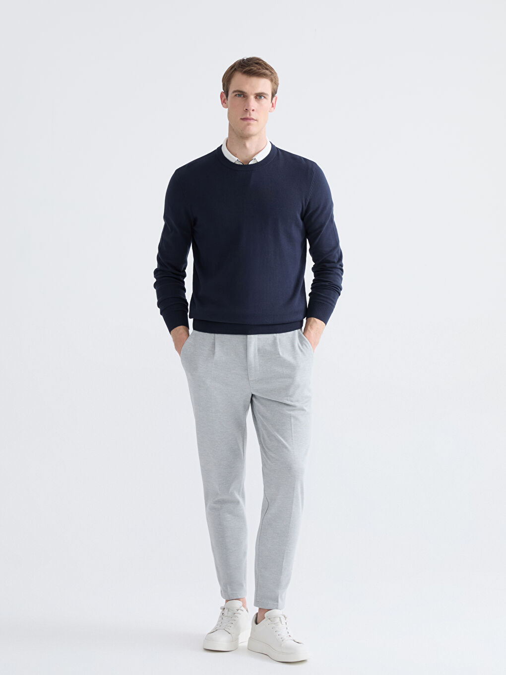 Пуловер с кръгло деколте и дълъг ръкав за мъже от трико-1