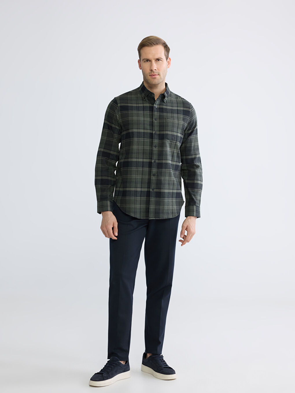 Стандартная клетчатая габардиновая мужская рубашка-1