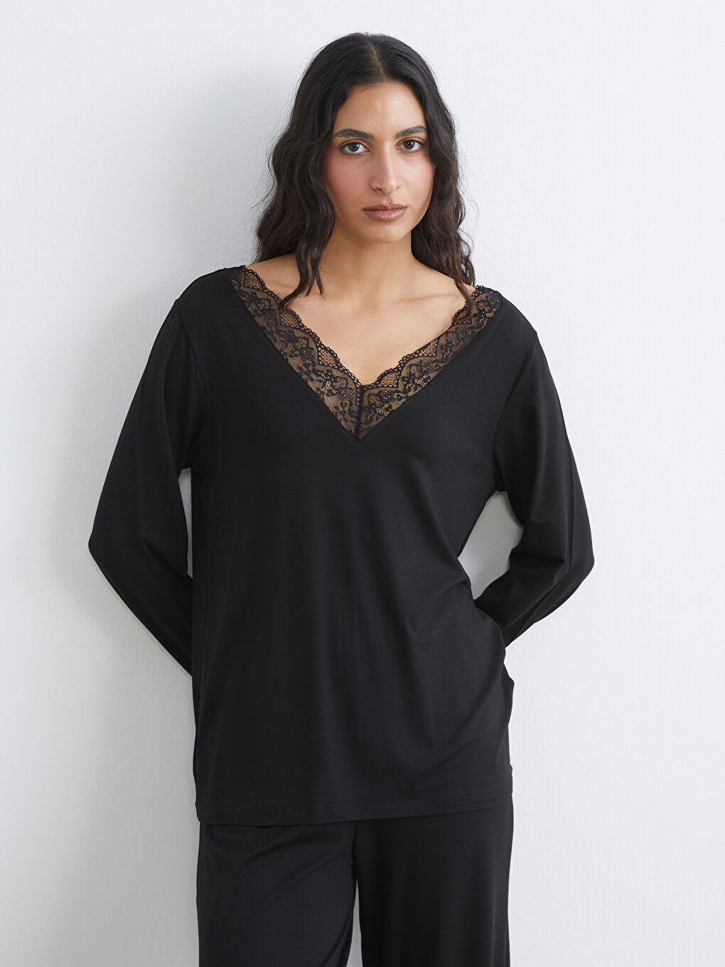 V-neck Women's Pajama Set with Lace Details