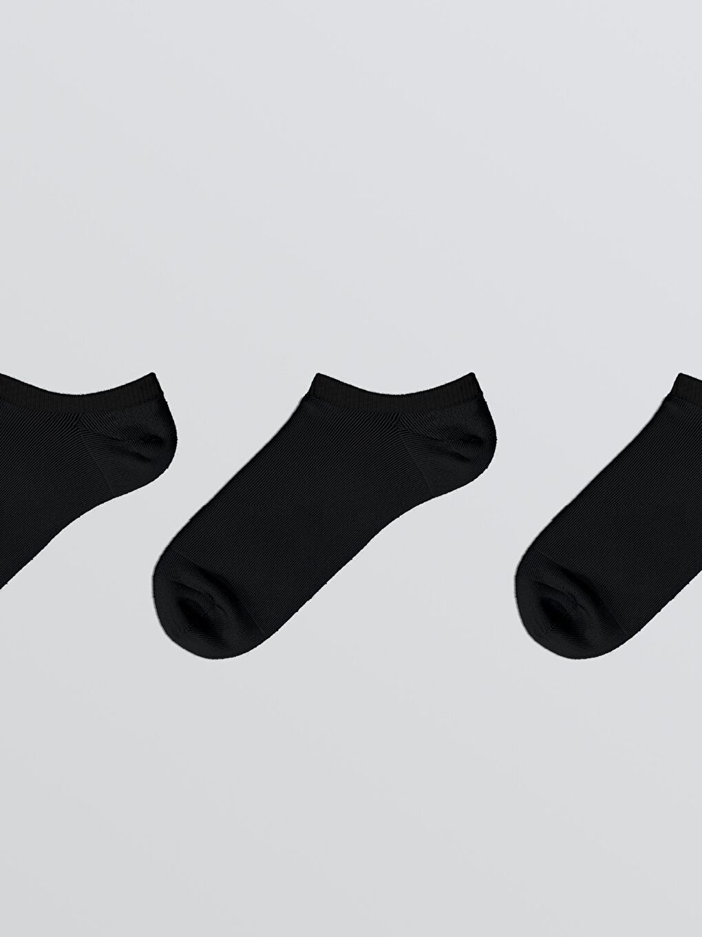 ქალი შავი წინდები-1