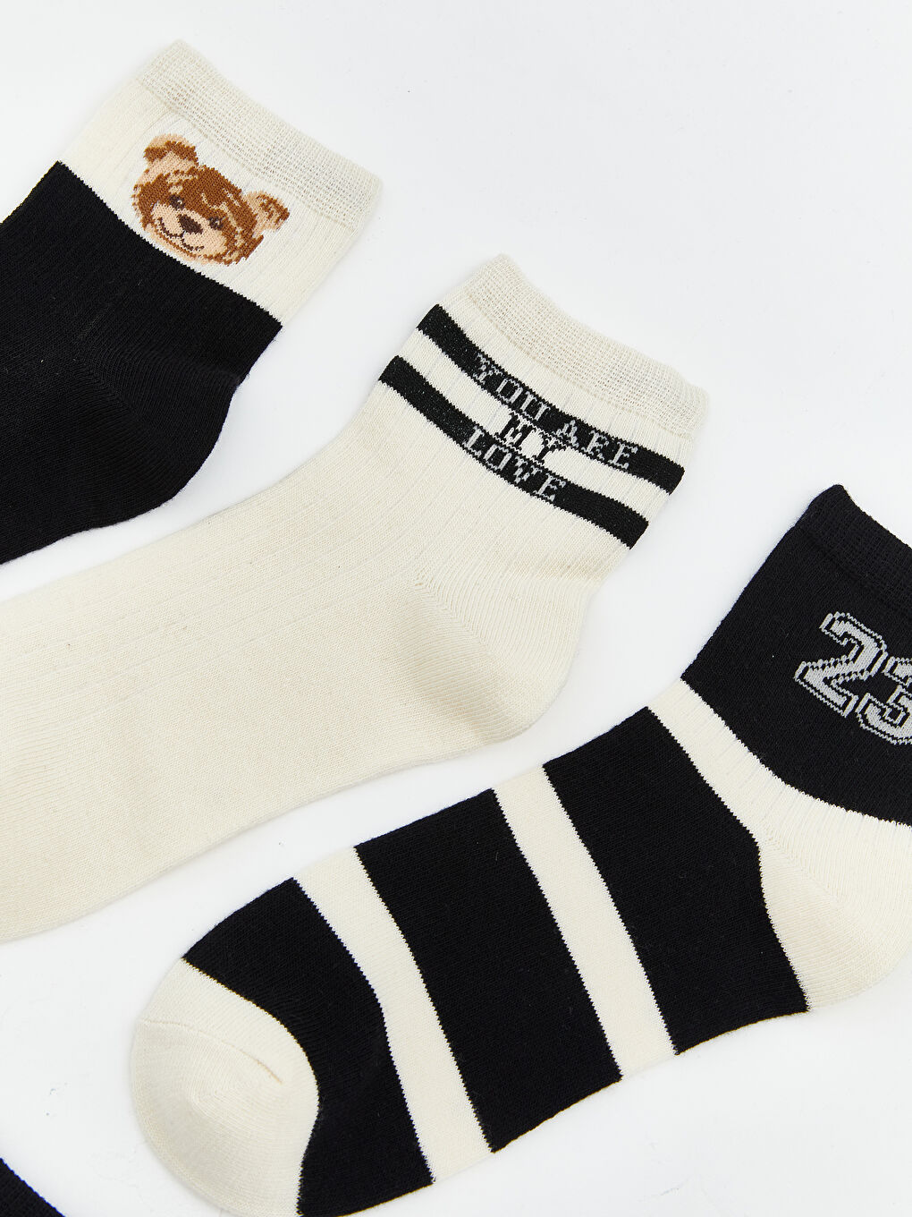 Woman BLACK Ankle Socks-1