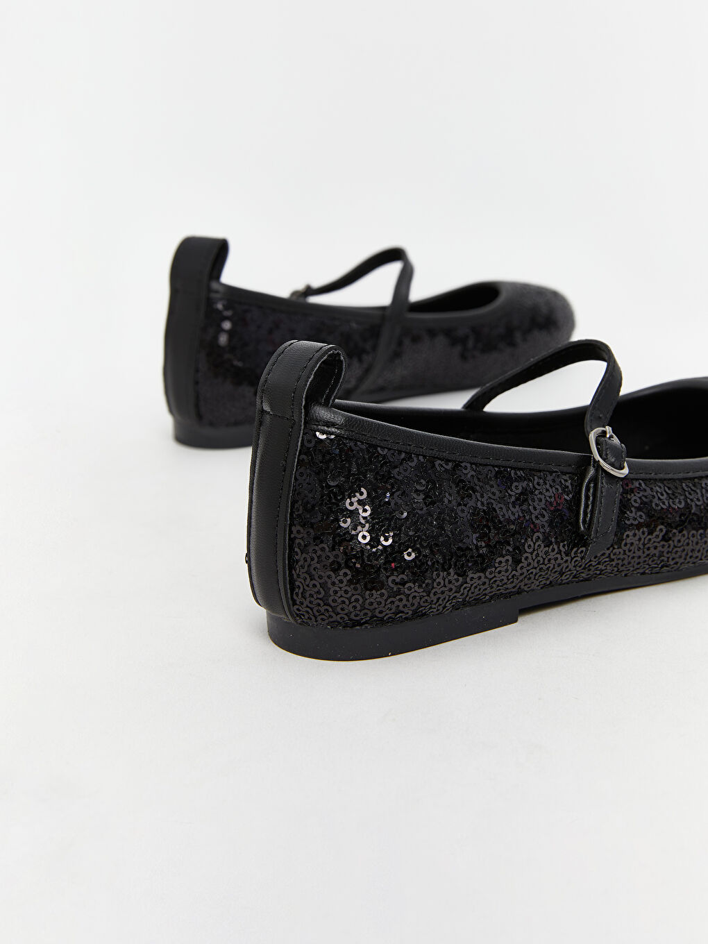 Siyah Taş Detaylı Kız Çocuk Babet-4