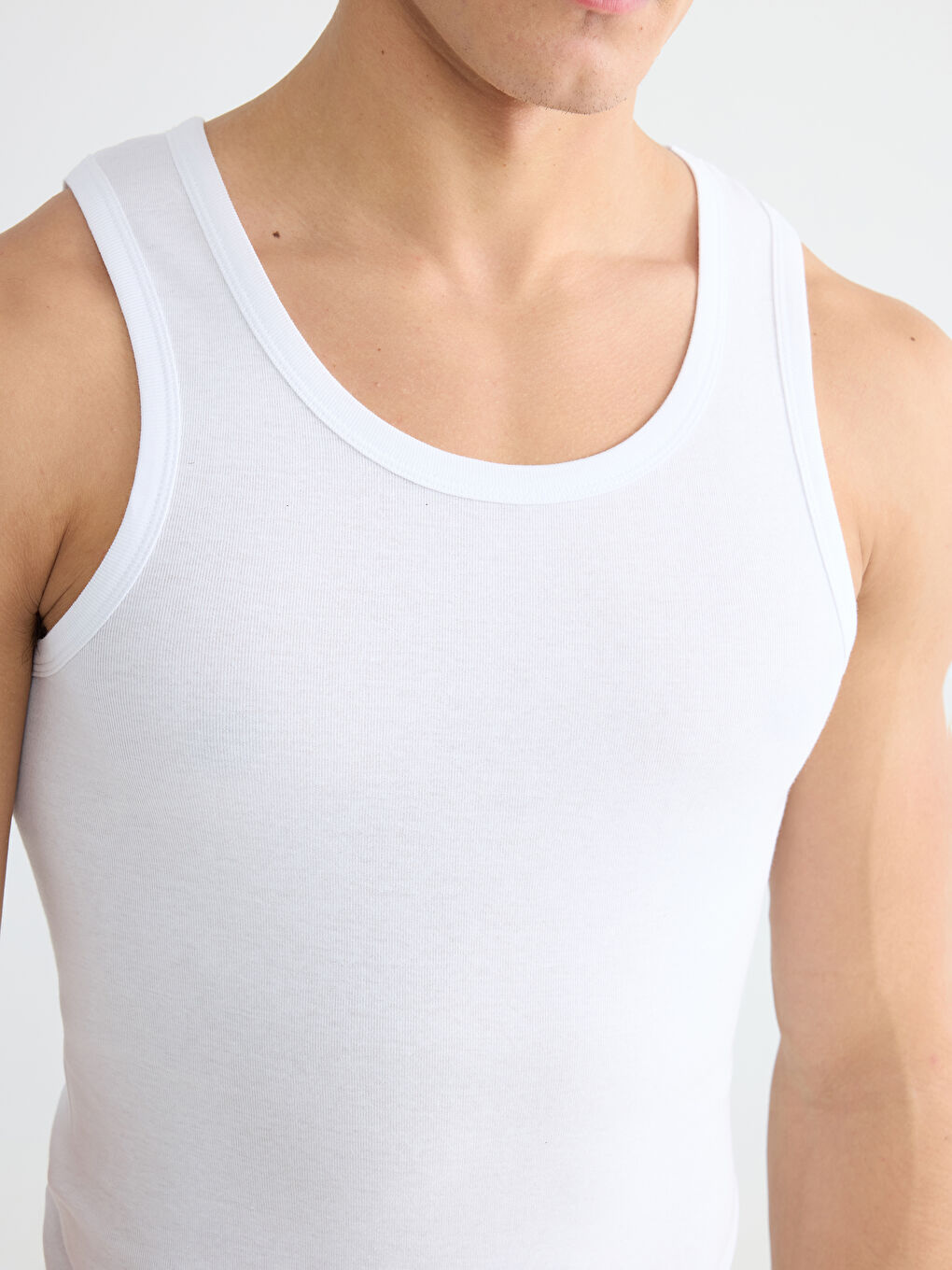 Beyaz U Yaka Erkek Atlet 2'li-4