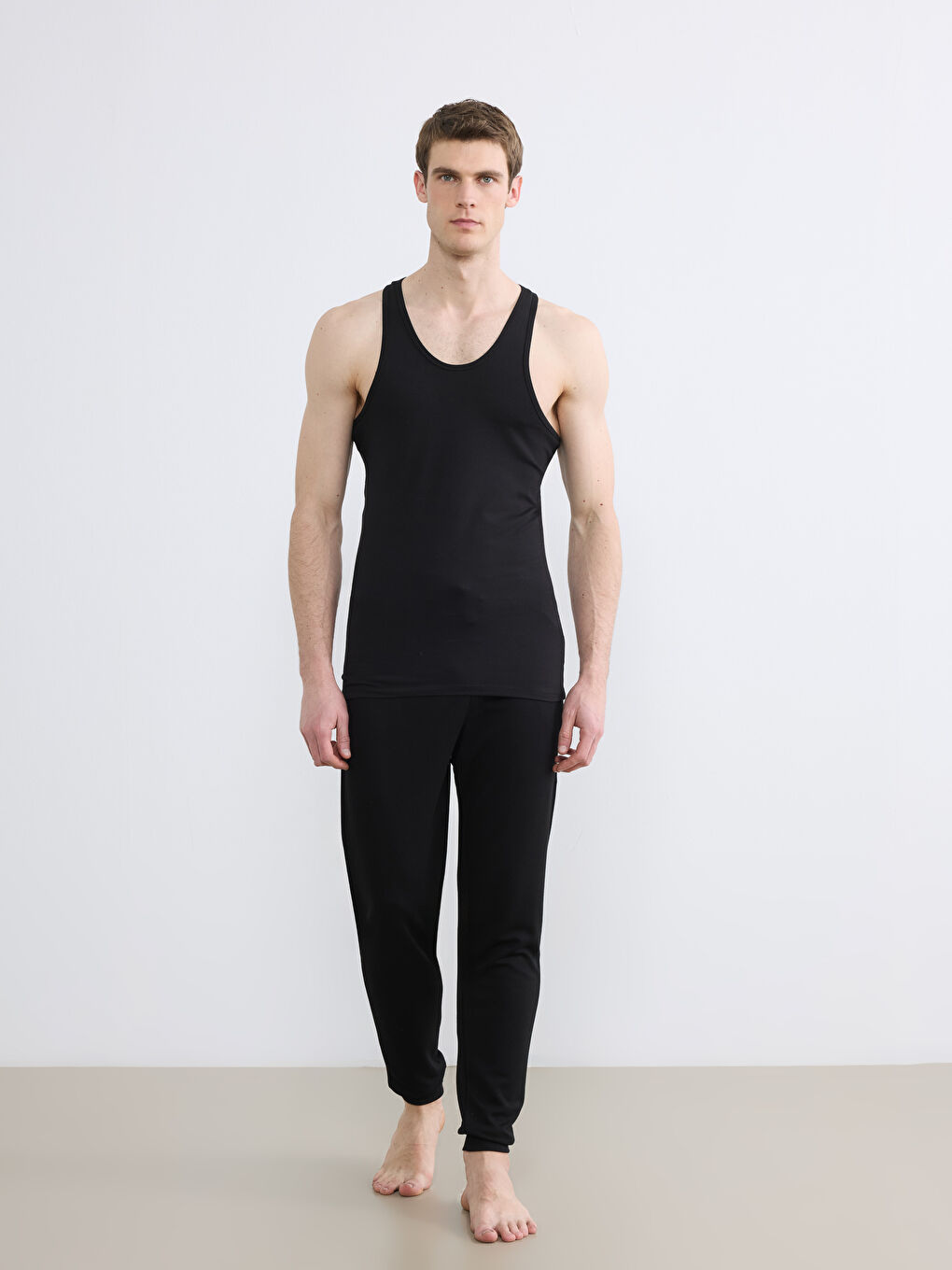 Siyah U Yaka Penye Erkek Atlet 2'li-5