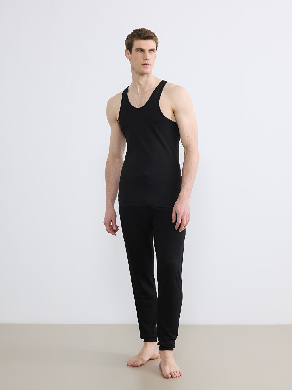 Siyah U Yaka Penye Erkek Atlet 2'li-7