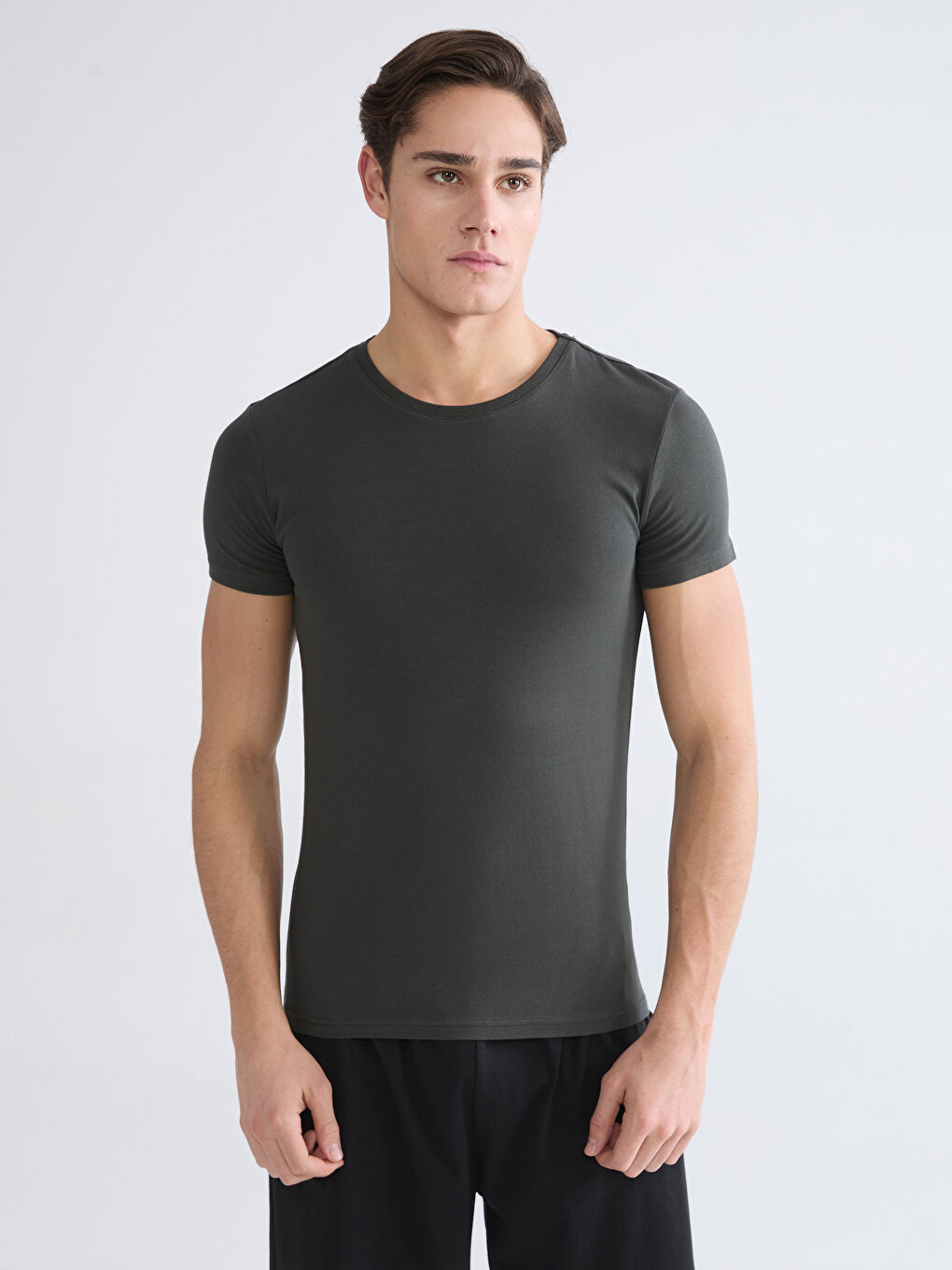 Haki Bisiklet Yaka Kısa Kollu Erkek Atlet