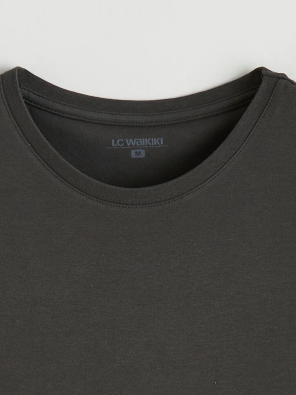 Haki Bisiklet Yaka Kısa Kollu Erkek Atlet-5