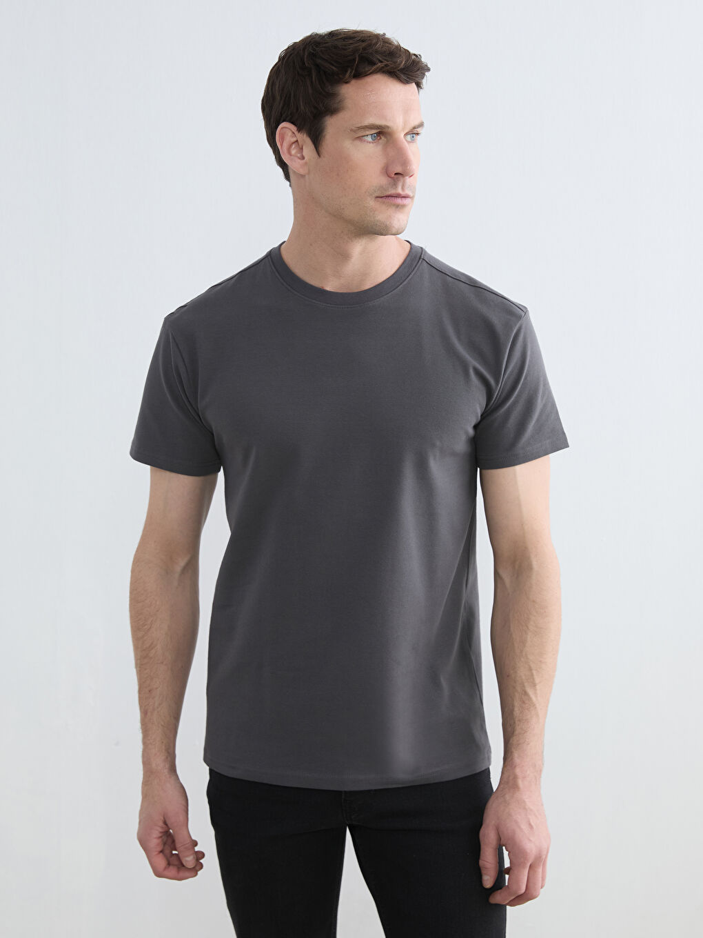 Gri Bisiklet Yaka Kısa Kollu Erkek Atlet