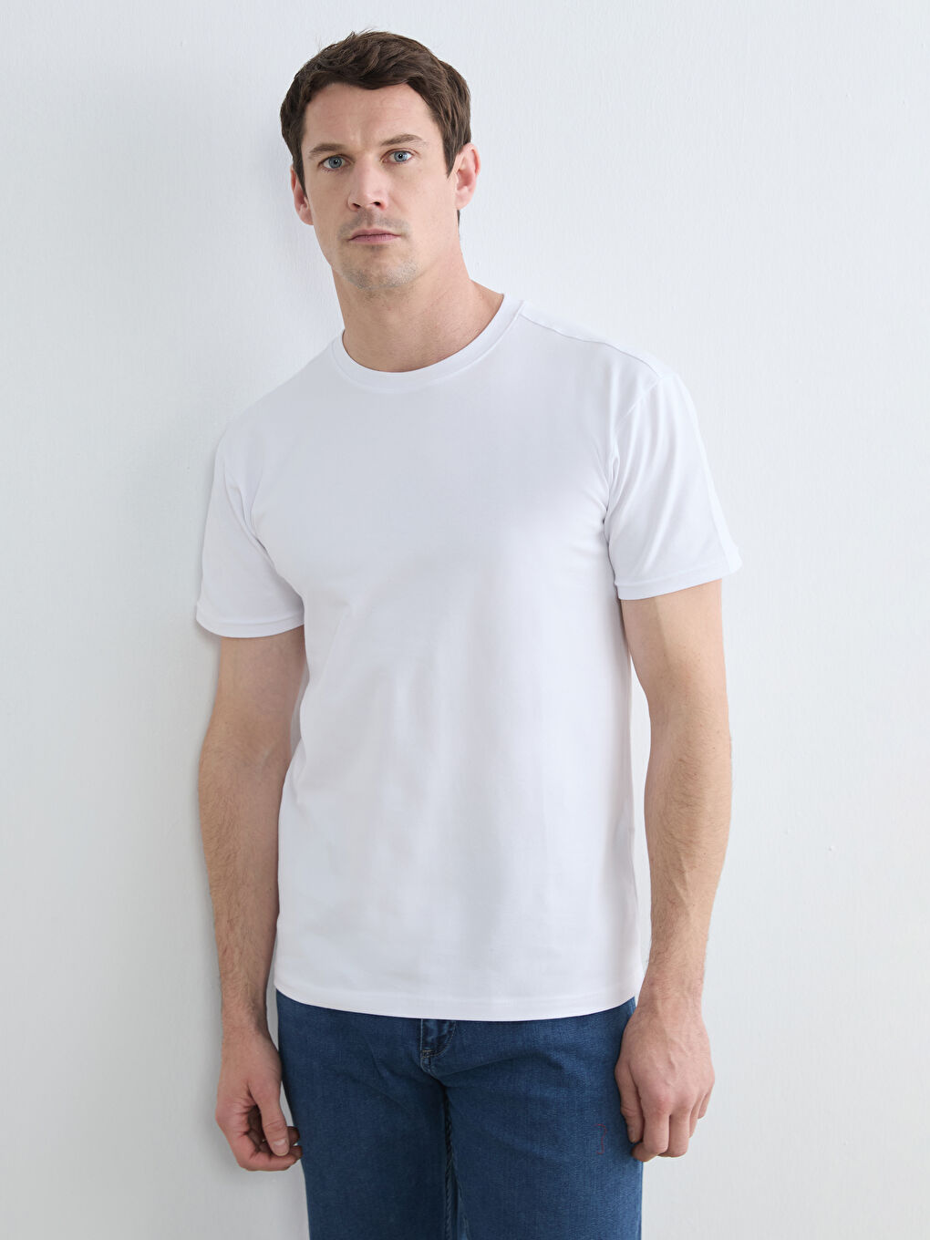 Beyaz Bisiklet Yaka Kısa Kollu Erkek Atlet